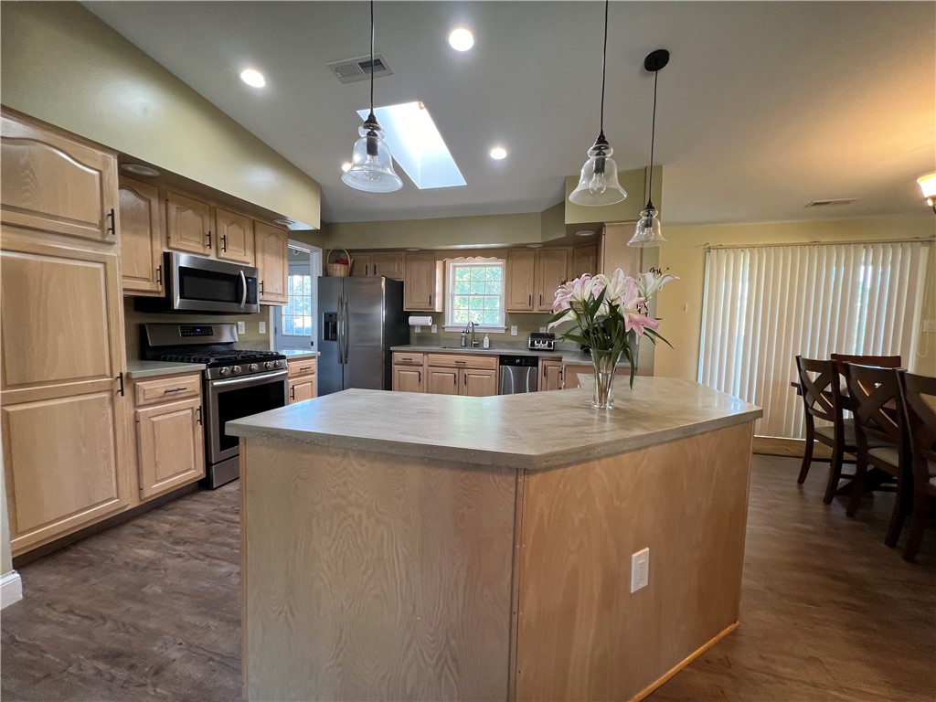 360 Prospect Circle