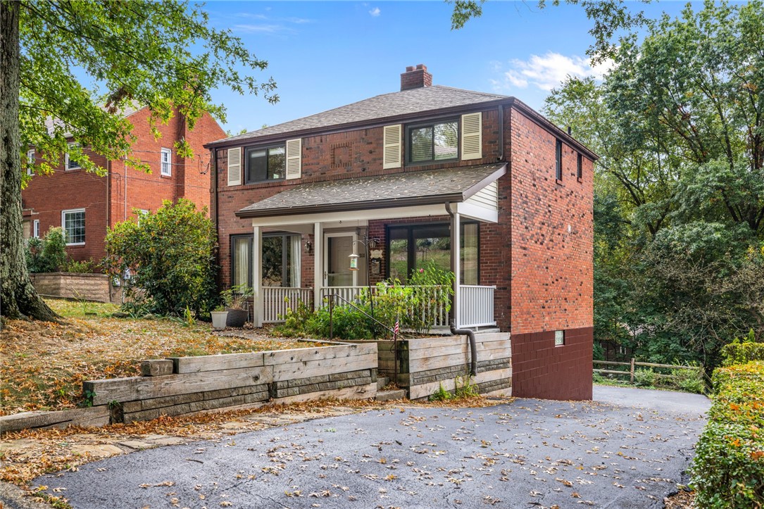 311 Edgewood Rd