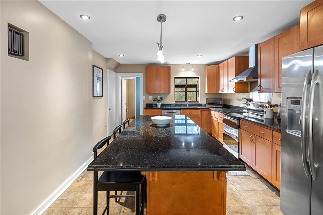 311 Edgewood Rd