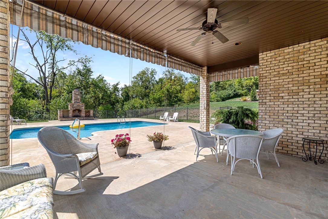 1294 Weber Ct