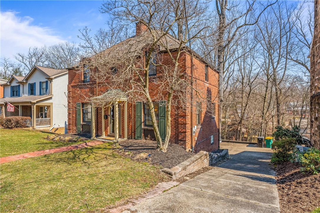 752 Jefferson Dr