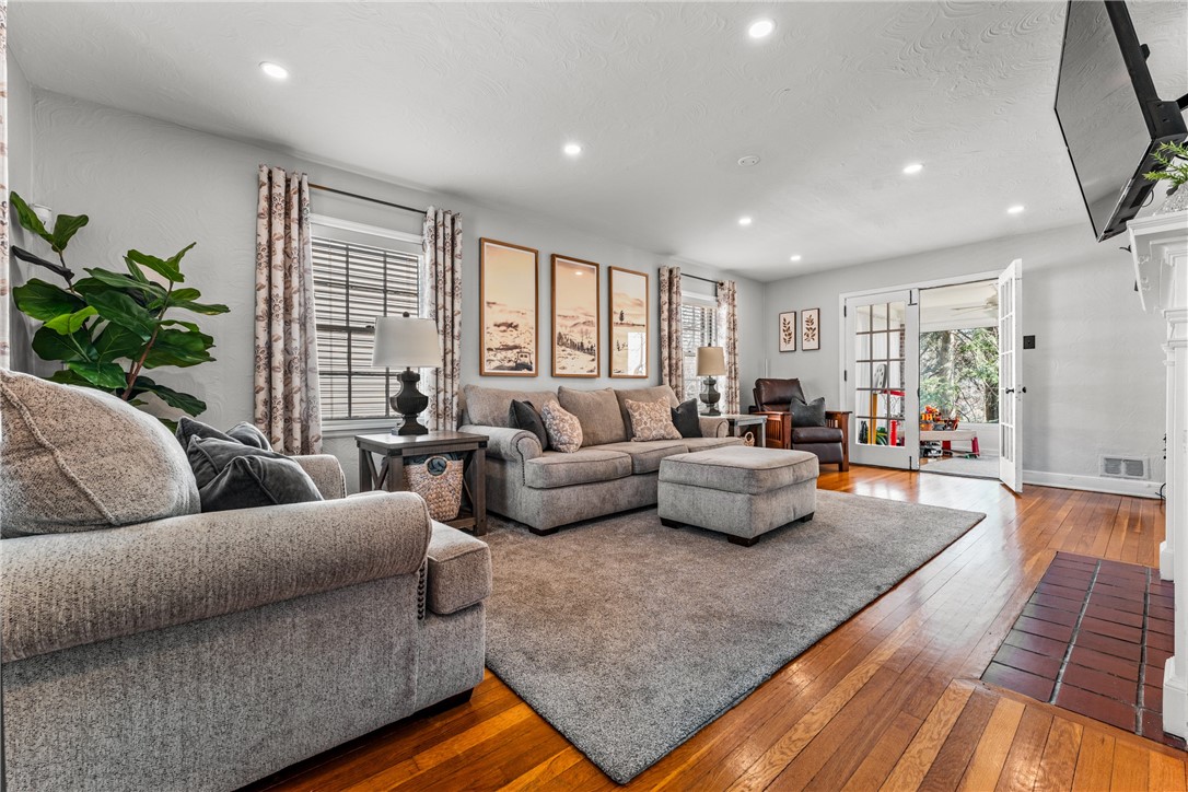 752 Jefferson Dr