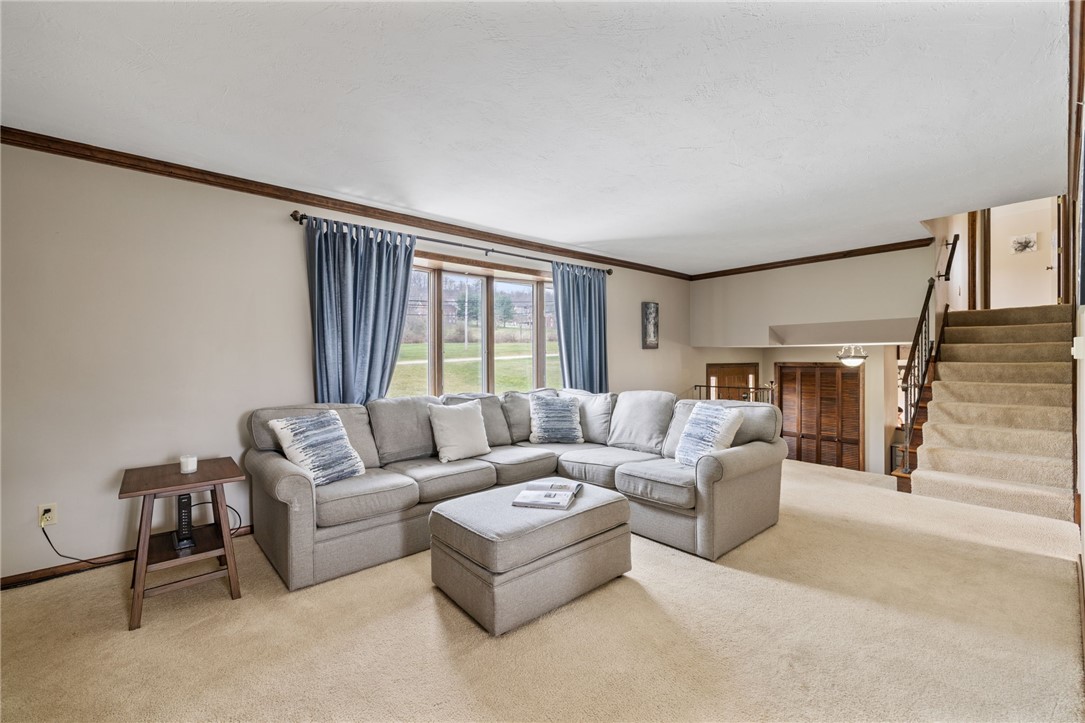 558 W Mcmurray Rd