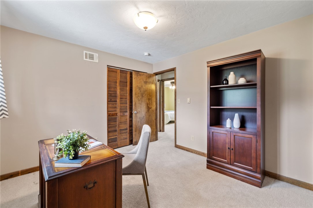 558 W Mcmurray Rd