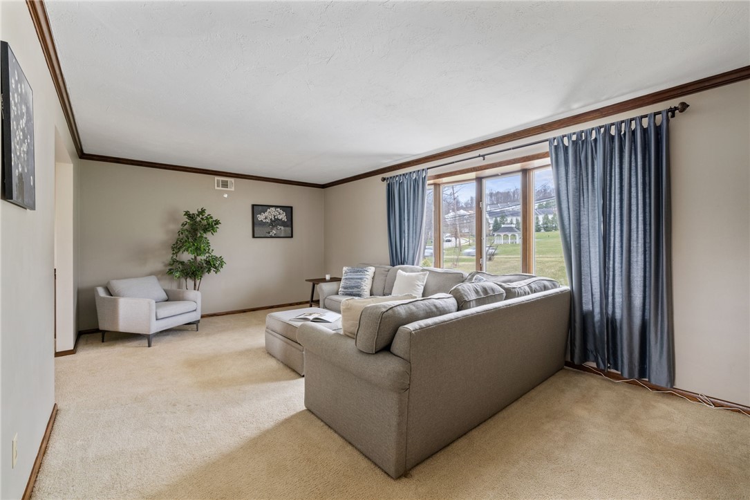 558 W Mcmurray Rd