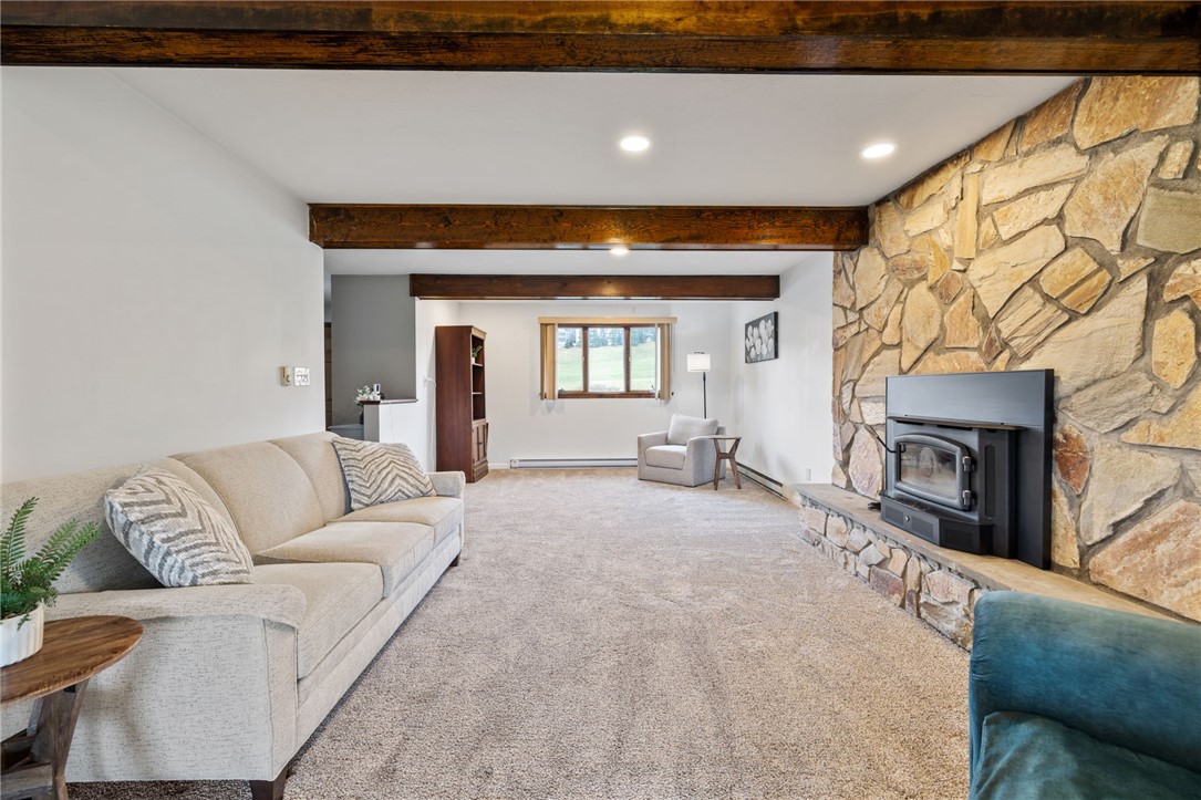 558 W Mcmurray Rd
