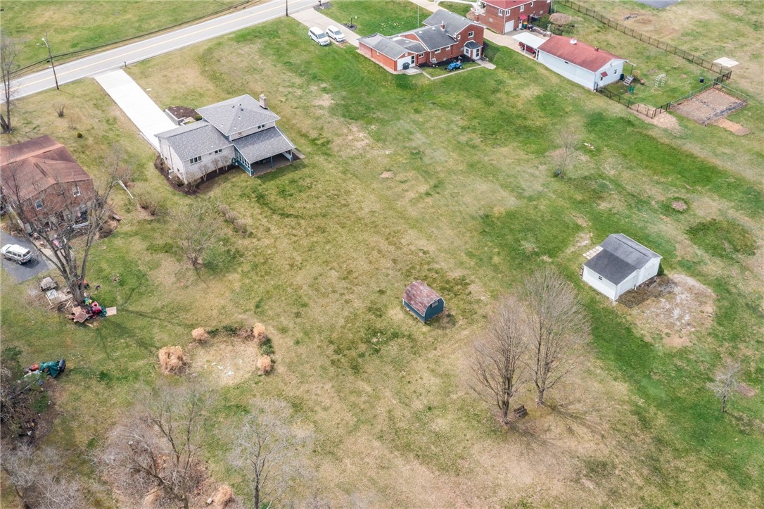 558 W Mcmurray Rd