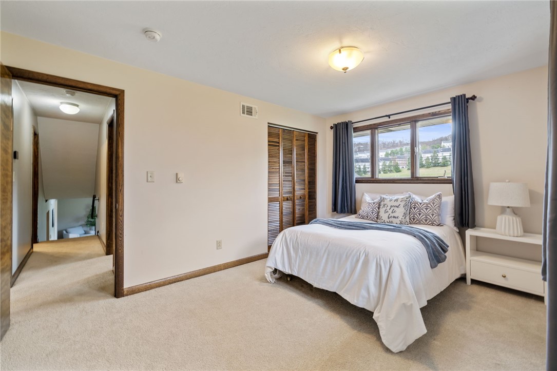 558 W Mcmurray Rd