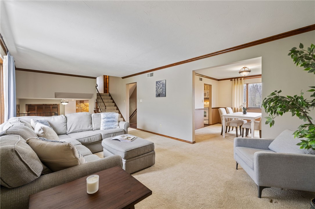 558 W Mcmurray Rd