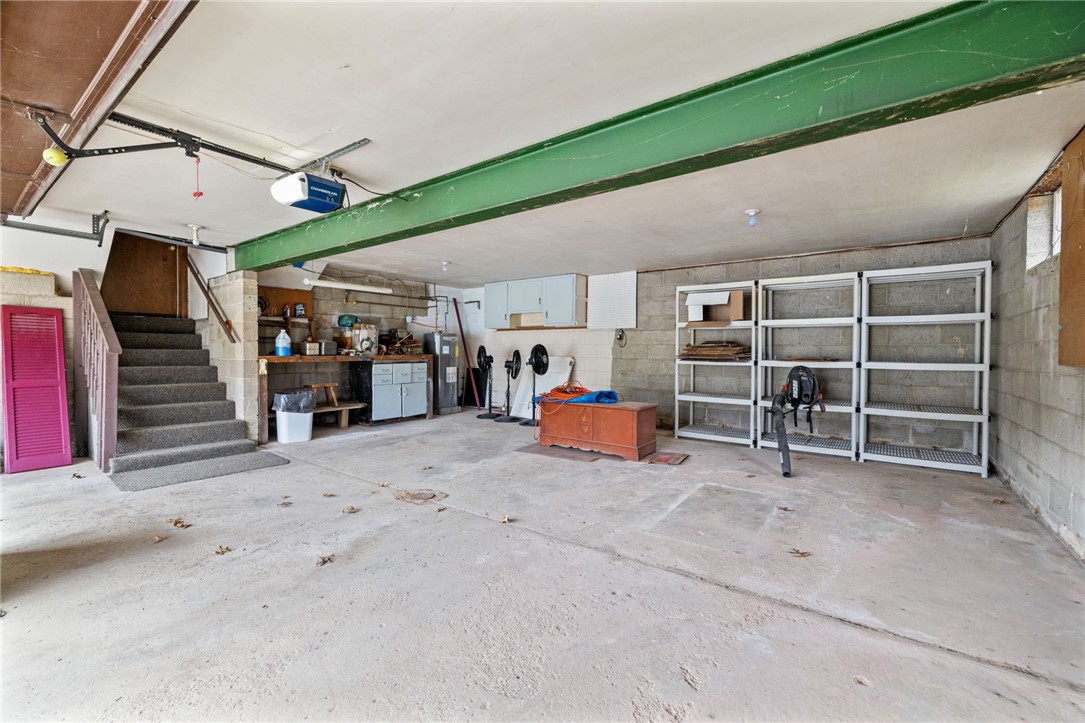 558 W Mcmurray Rd