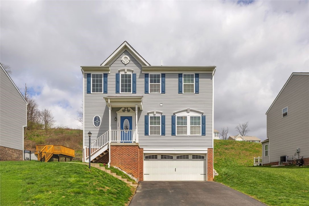 129 Rose Ave