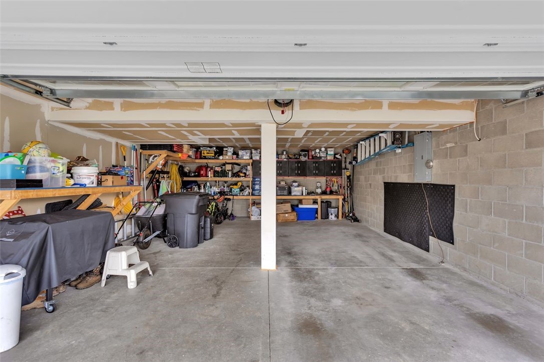 129 Rose Ave