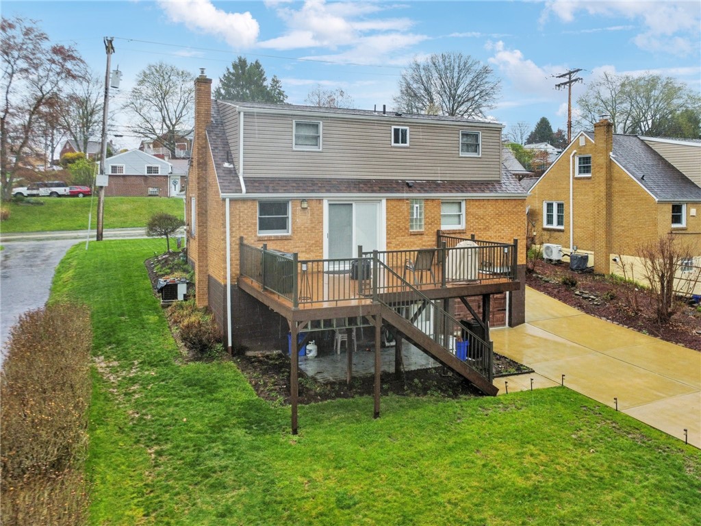200 College Park Dr