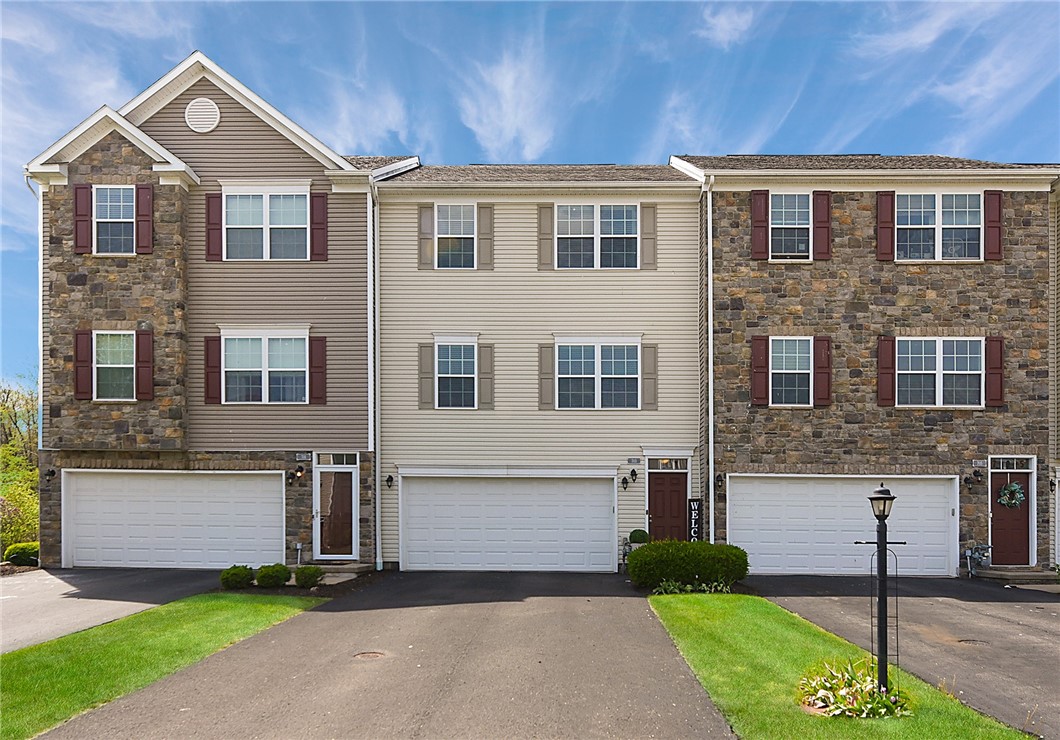 703 Freedom Dr