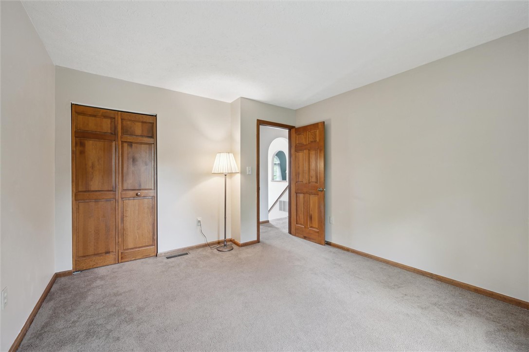 5020 Meadow Crest Drive
