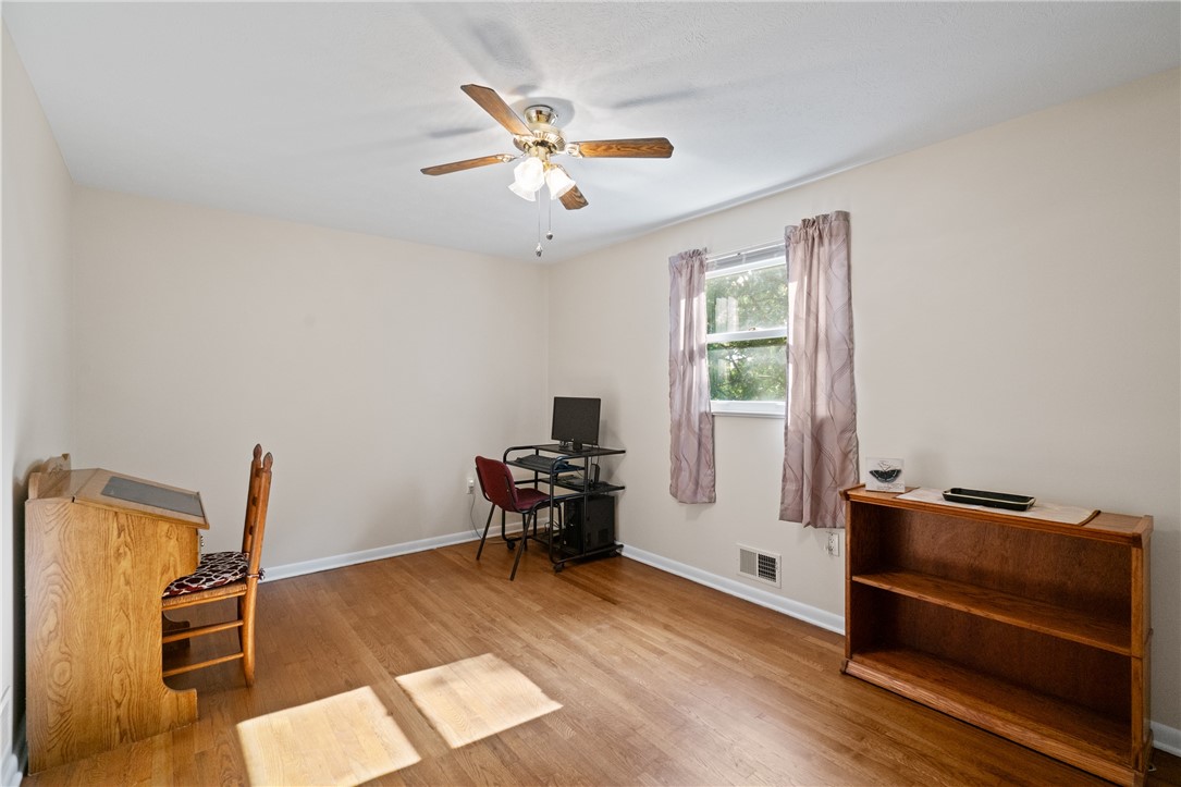 152 N. Jamestown Road