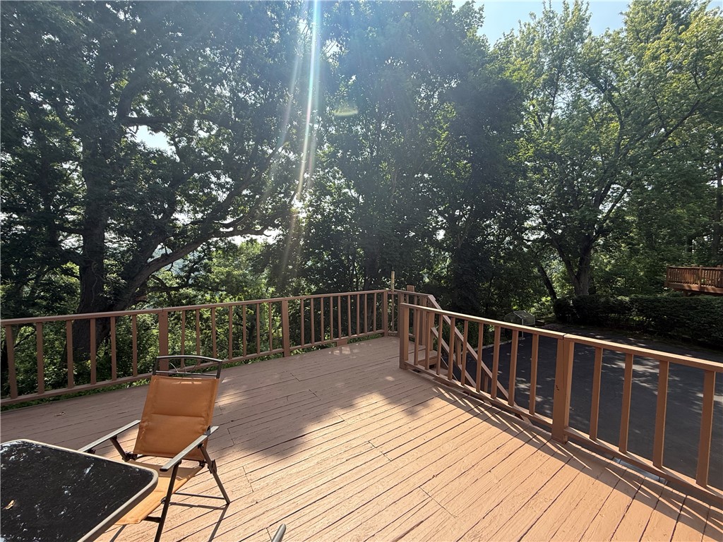 152 N. Jamestown Road