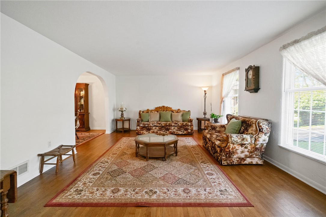 152 N. Jamestown Road