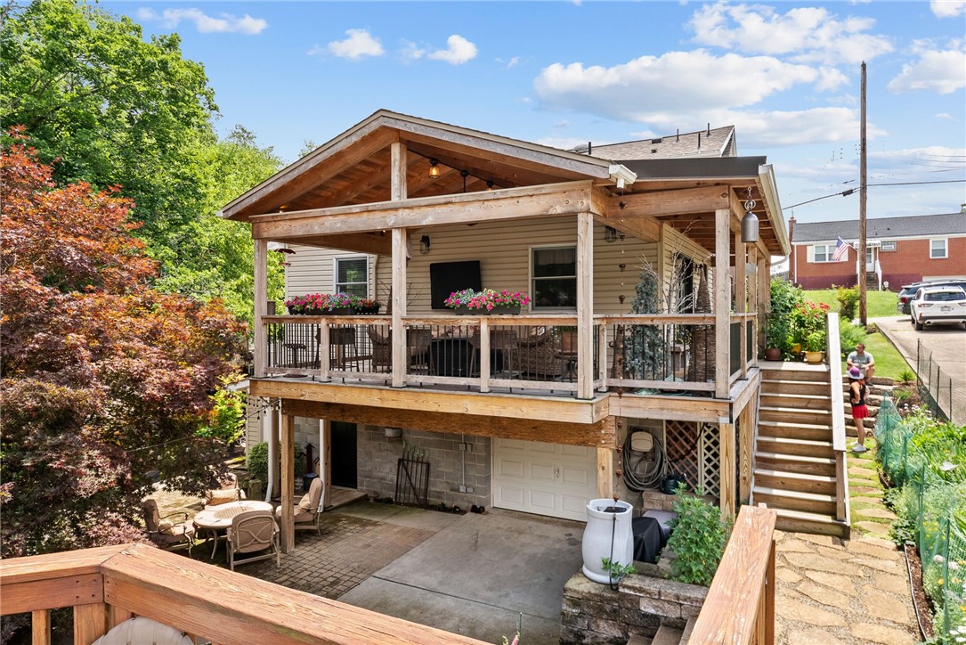 210 Martha Ave