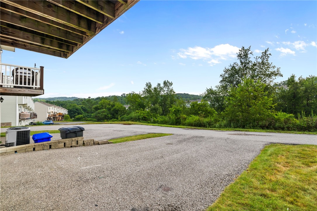 1503 Canterbury Dr