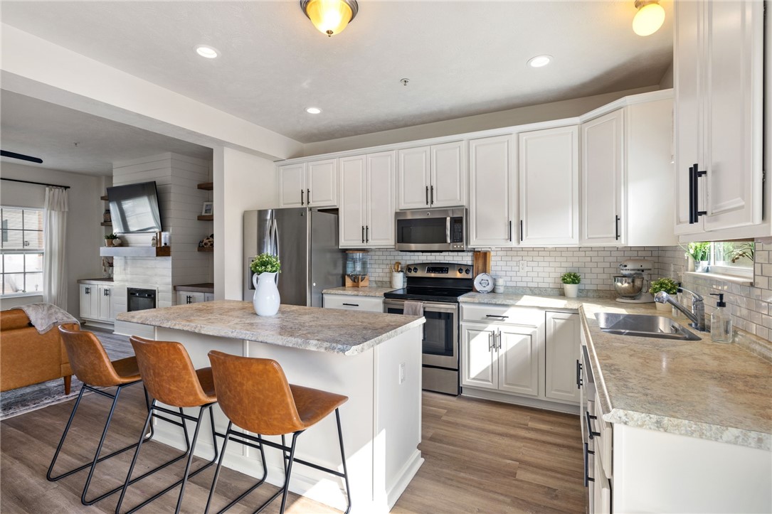 1503 Canterbury Dr