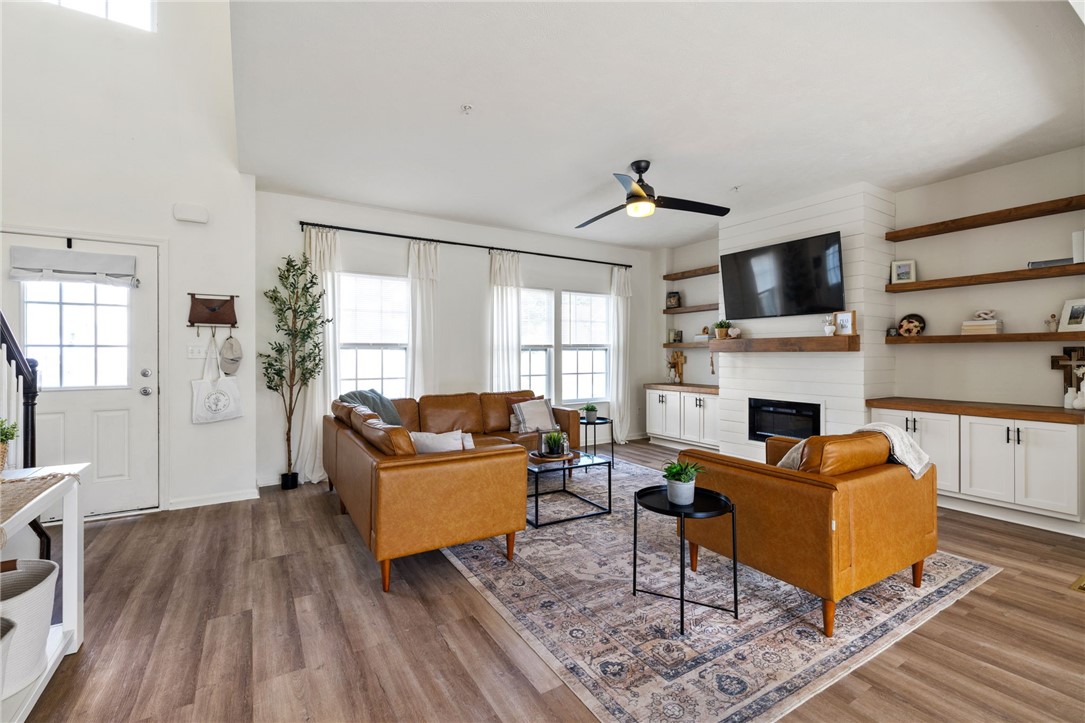 1503 Canterbury Dr