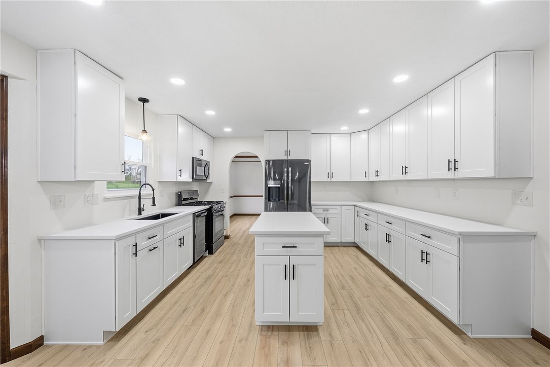 449 Shelbourne Dr