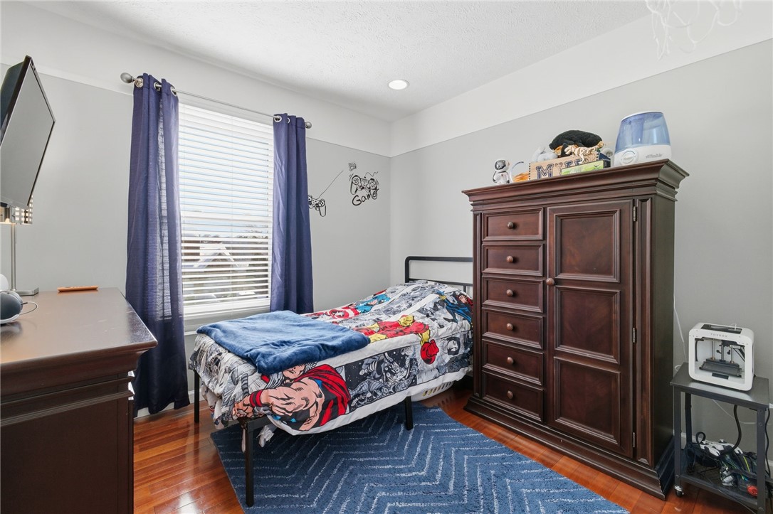 511 Cresthaven Dr