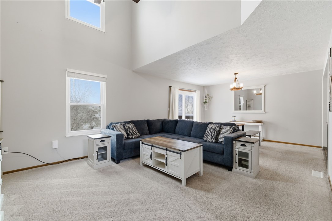 1703 Timberglen Dr