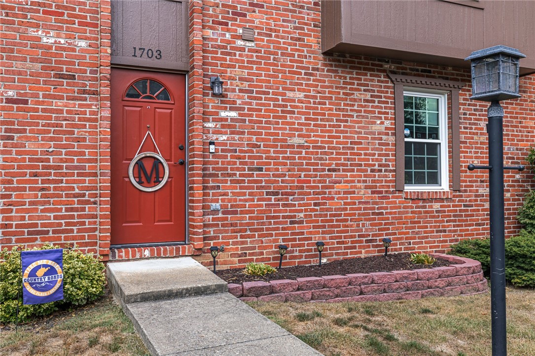 1703 Timberglen Dr