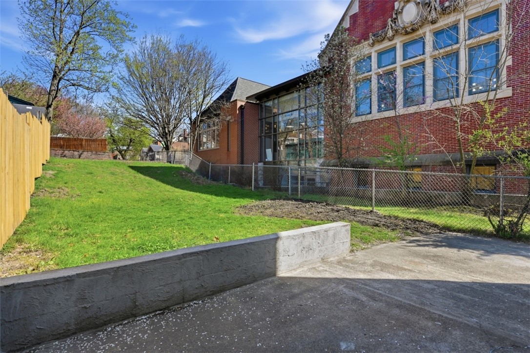 710 Allegheny River Blvd