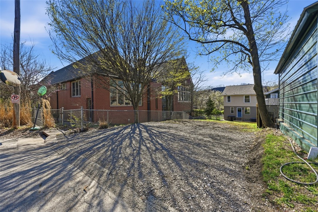 710 Allegheny River Blvd