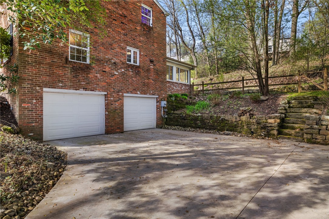 112 Eton Dr