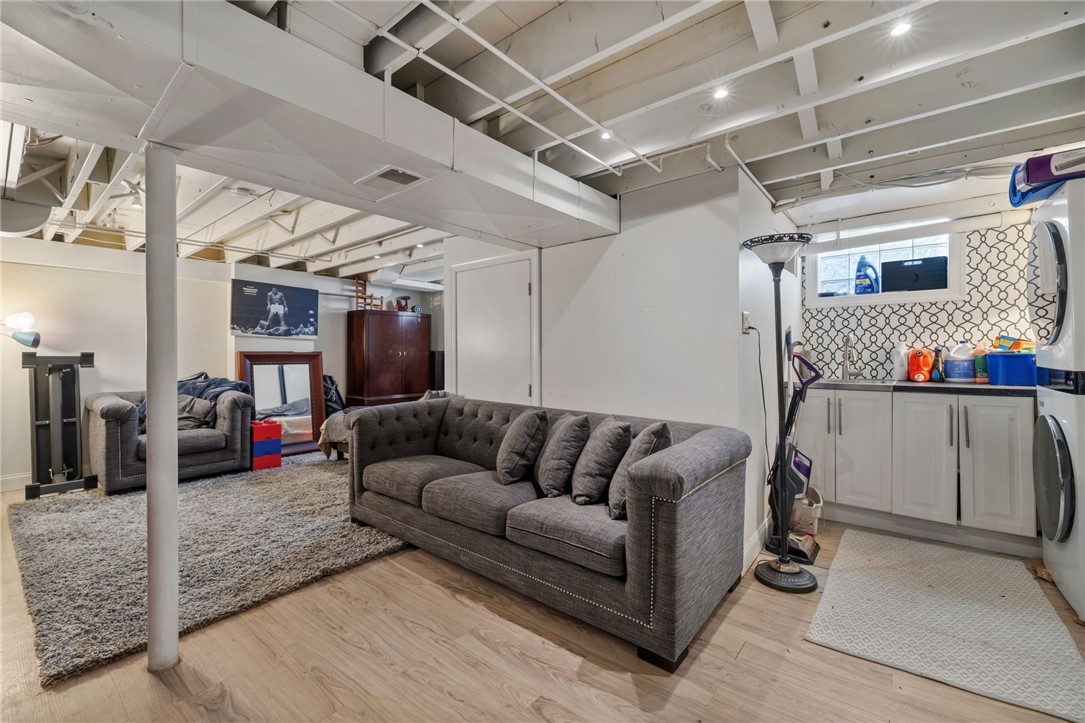 112 Eton Dr