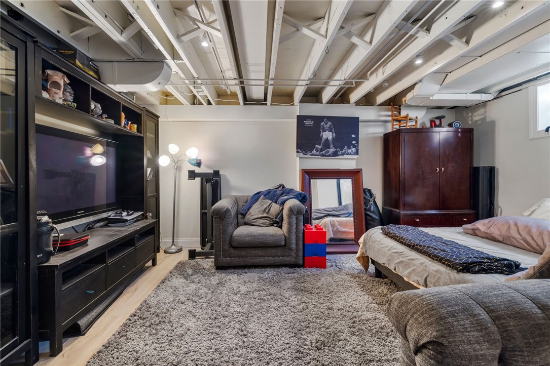 112 Eton Dr