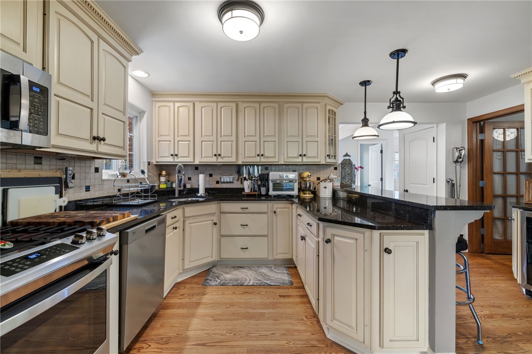 112 Eton Dr