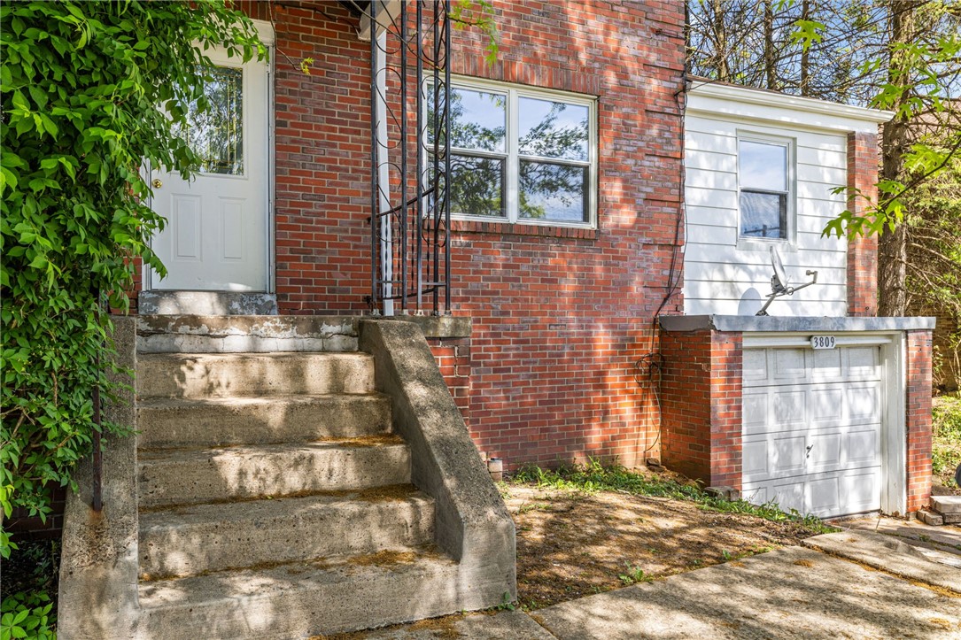 3809 Greensburg Pike