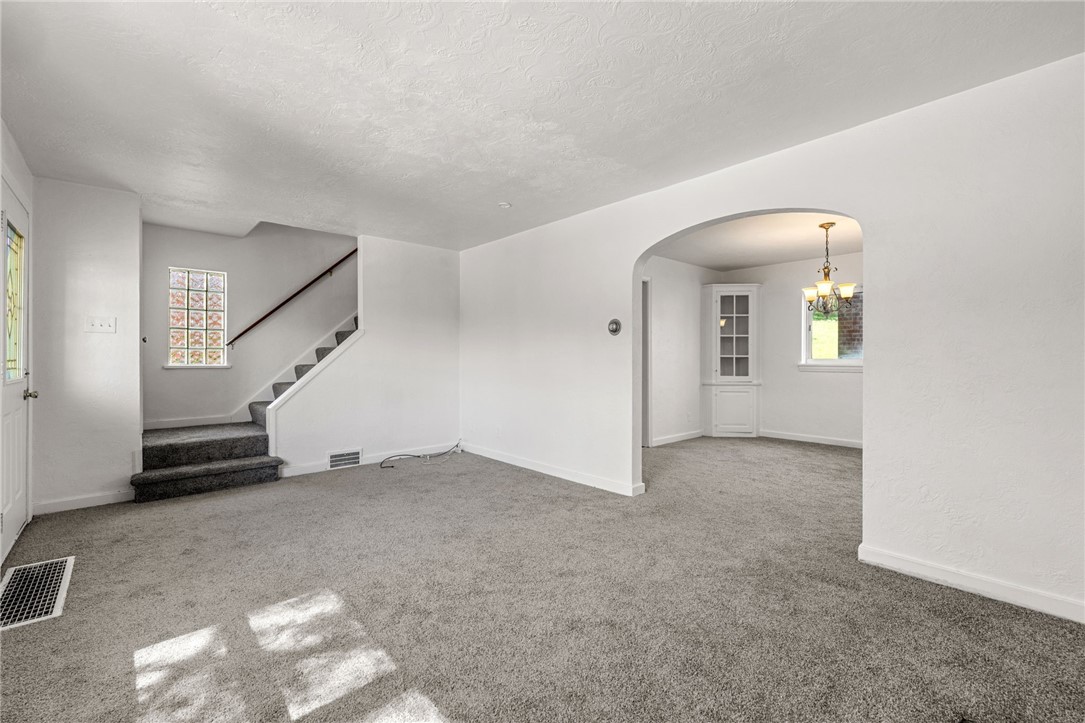 3809 Greensburg Pike