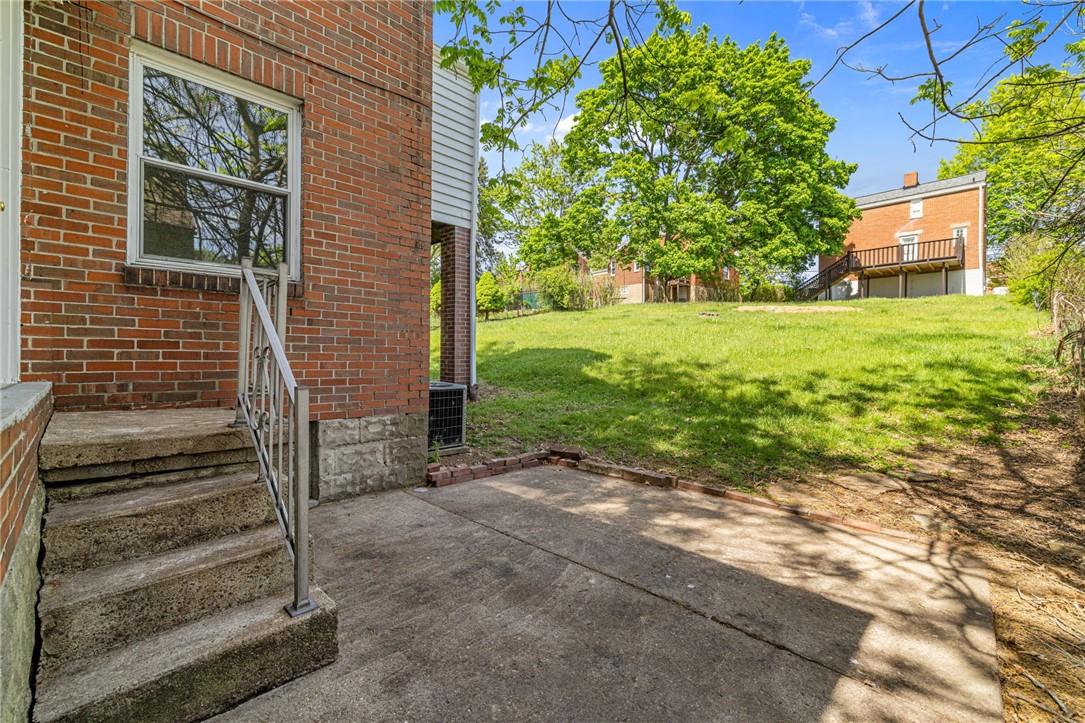 3809 Greensburg Pike