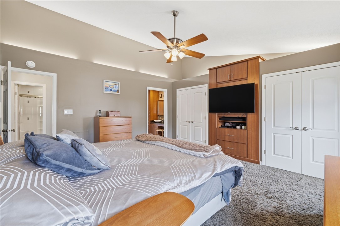 442 Shelbourne Dr