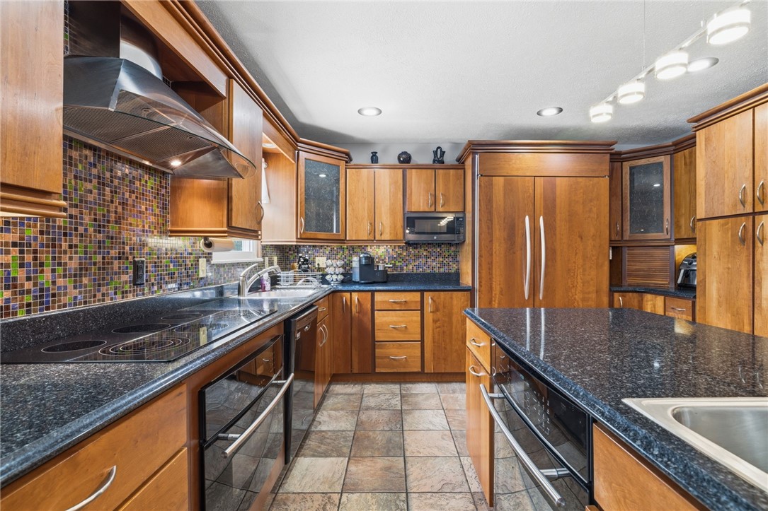 442 Shelbourne Dr