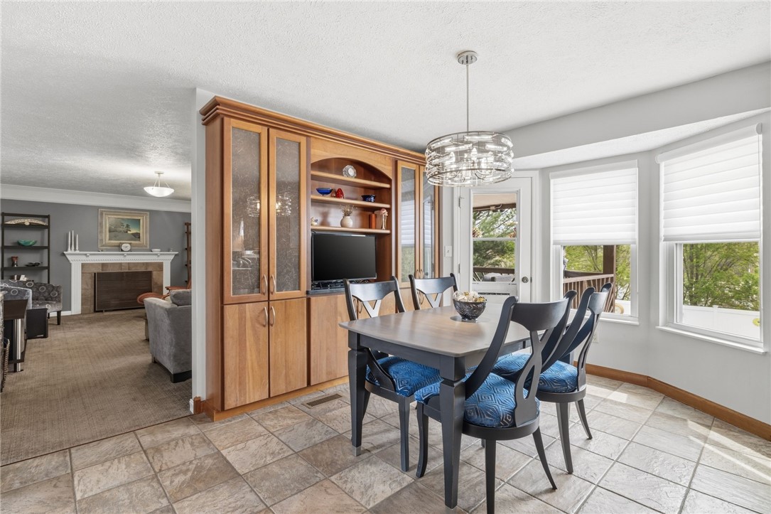 442 Shelbourne Dr
