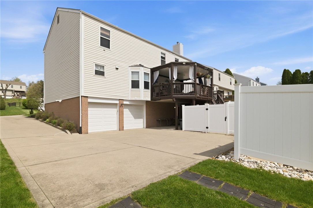 442 Shelbourne Dr