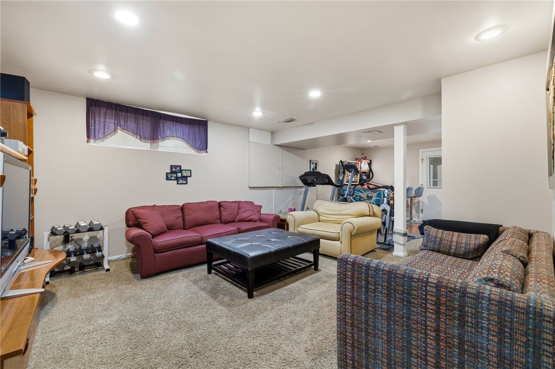 442 Shelbourne Dr