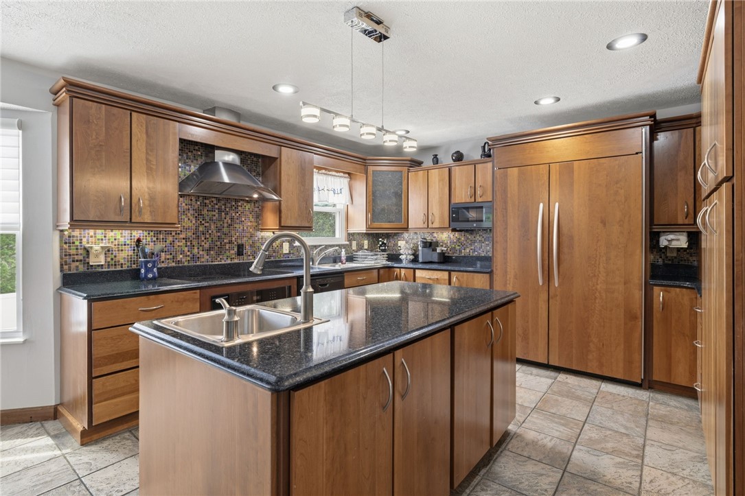 442 Shelbourne Dr