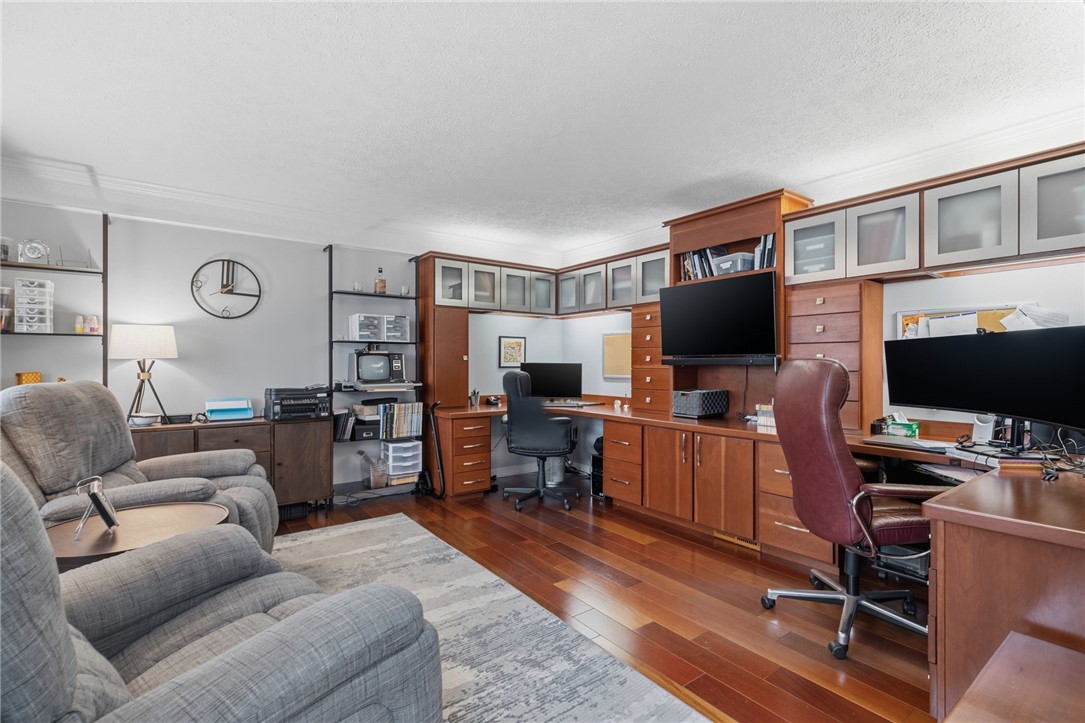 442 Shelbourne Dr