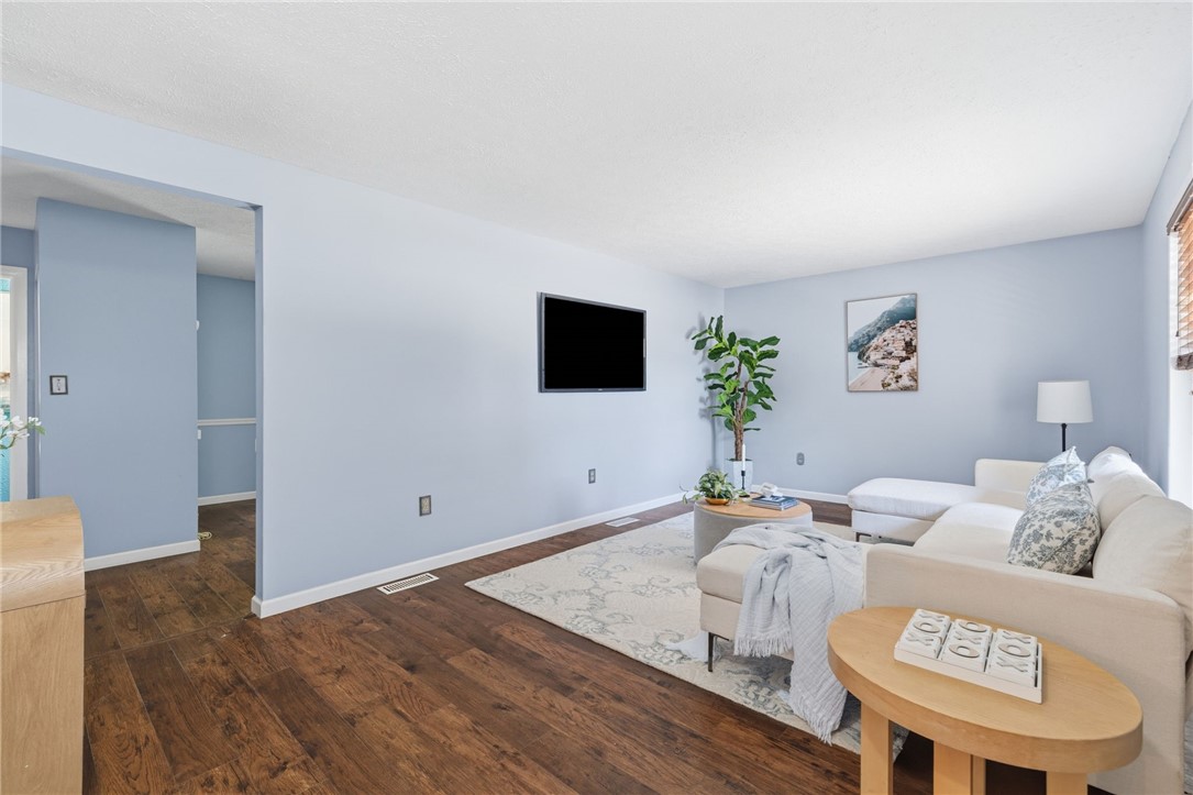 515 Cresthaven Drive