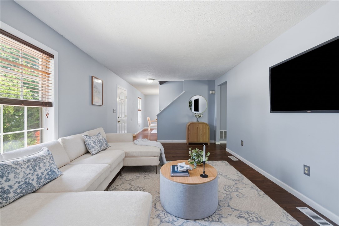 515 Cresthaven Drive