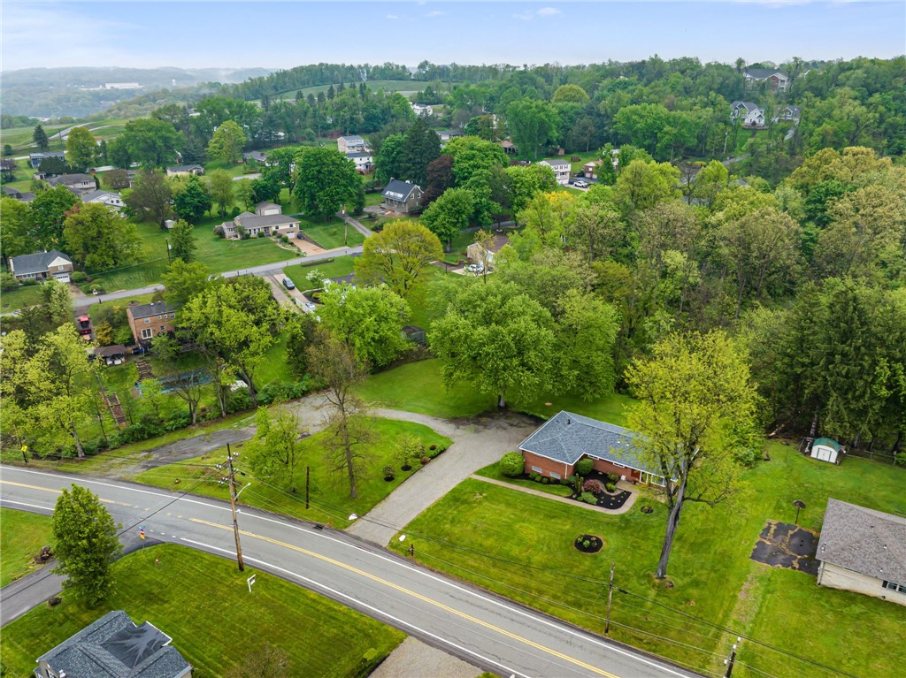 2052 Hulton Rd