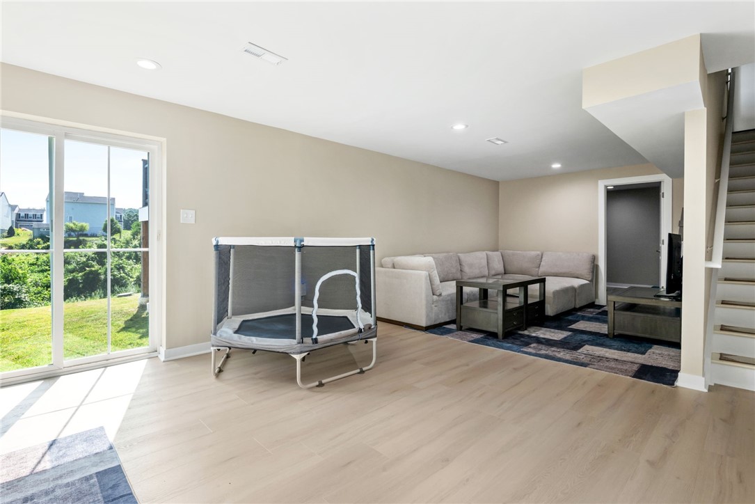 318 Ruth Ct